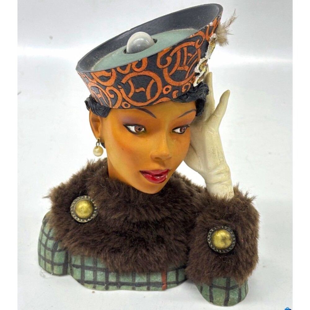 Cameo Girls Deluxe Celeste 1916 Windy City Miss Figurine
